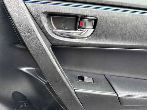 Certified 2017 Toyota Corolla SE w/ SE Premium Package FWD image 17