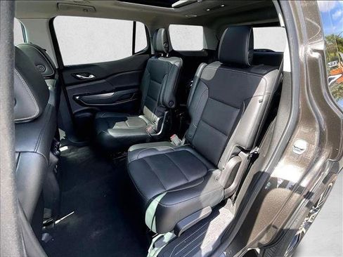 Used 2019 GMC Acadia SLT w/ Black Edition FWD image 25