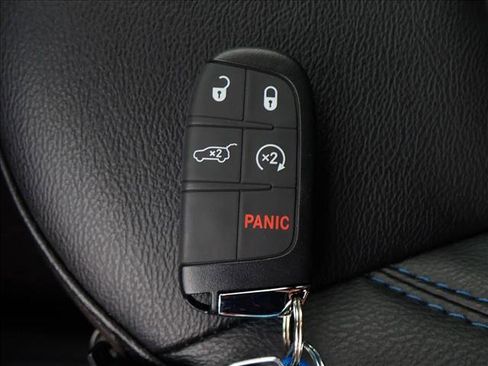 New 2026 Jeep Compass Latitude image 25