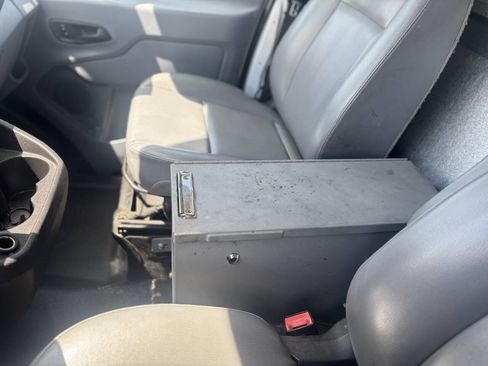Used 2018 Ford Transit 250 148 Low Roof RWD image 17