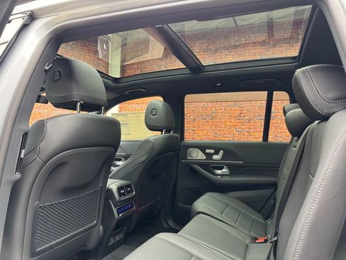 New 2026 Mercedes-Benz GLS 450 4MATIC image 3