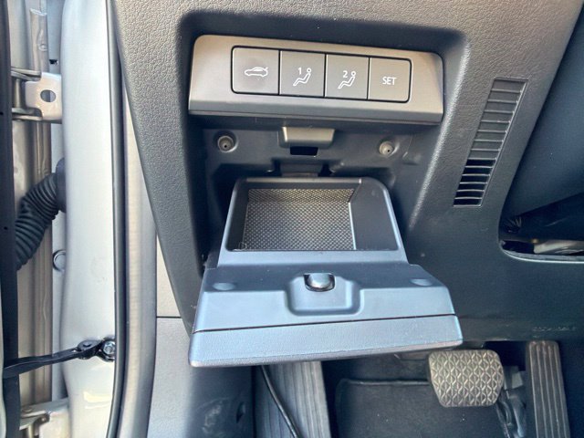 Used 2025 MAZDA MAZDA3 s FWD image 12