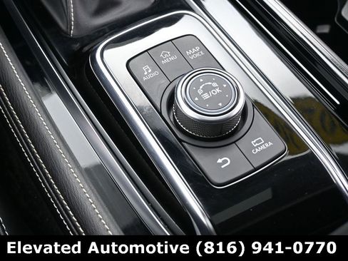 Used 2023 INFINITI QX80 Premium Select w/ All-Season Package image 28