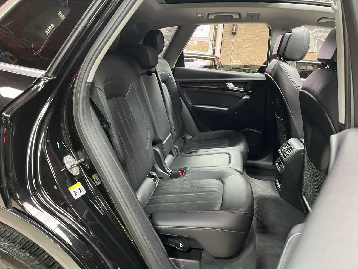 Used 2020 Audi Q5 2.0T Premium Plus w/ Premium Plus Package AWD/4WD image 27
