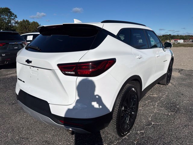 Used 2024 Chevrolet Blazer LT w/ LPO, Black Sport Package AWD/4WD image 6