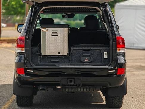 Used 2019 Toyota Land Cruiser AWD/4WD image 64