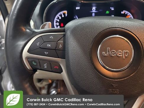 Used 2015 Jeep Grand Cherokee Limited image 16