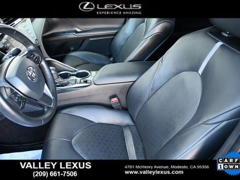 Used 2020 Toyota Camry XSE image 8