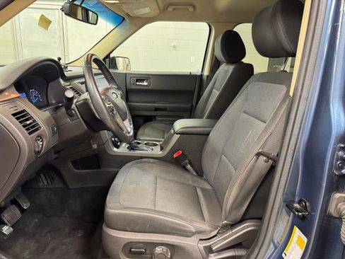 Used 2019 Ford Flex SE FWD image 13