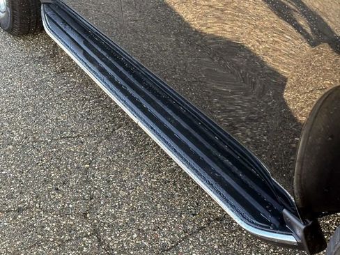 Used 2020 GMC Yukon SLT w/ HD Trailering Package image 13