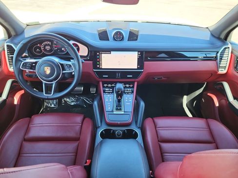 Used 2023 Porsche Cayenne S w/ Premium Package Plus AWD/4WD image 13