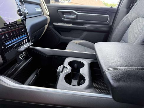 Used 2020 RAM 1500 Big Horn AWD/4WD image 25