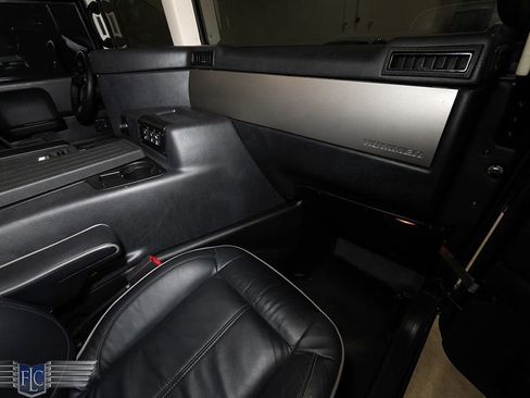 Used 2006 HUMMER H1 4-Door Wagon image 27