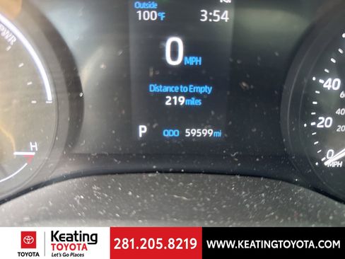 Used 2024 Toyota Sienna XLE FWD image 17
