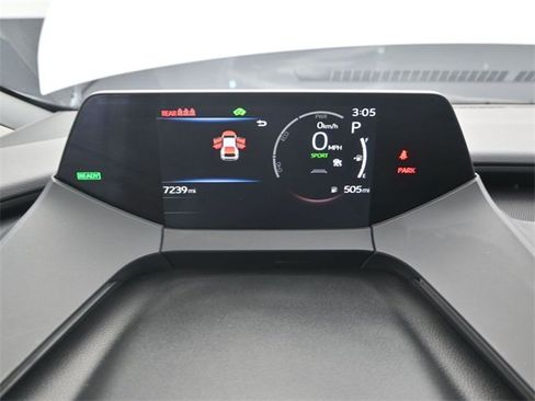 Used 2025 Toyota Prius LE image 6