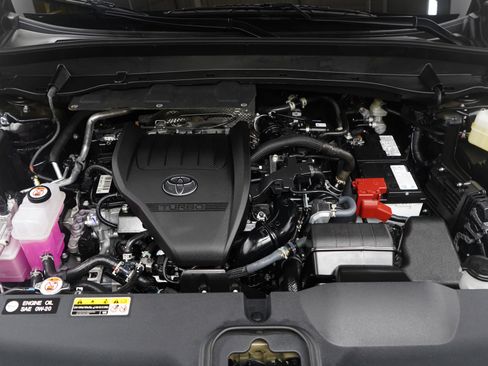 Used 2026 Toyota Grand Highlander Platinum image 35