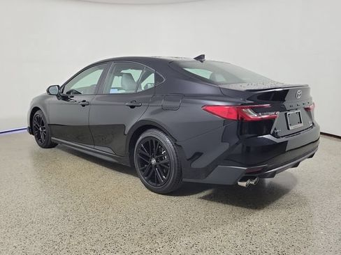 Used 2026 Toyota Camry SE FWD image 7
