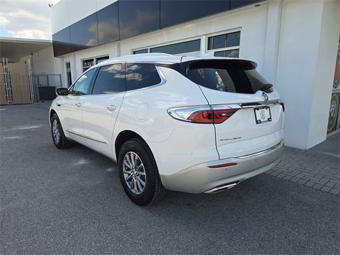 Certified 2023 Buick Enclave Essence image 5