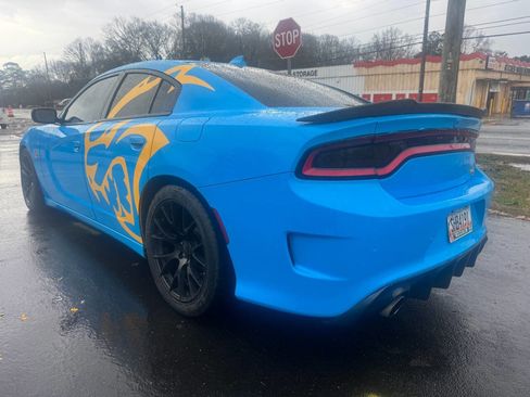Used 2017 Dodge Charger SRT Hellcat w/ Harman/Kardon Audio Group image 4
