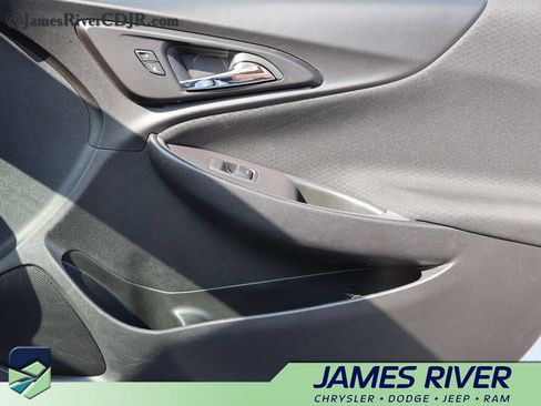 Used 2024 Chevrolet Malibu LT FWD image 8