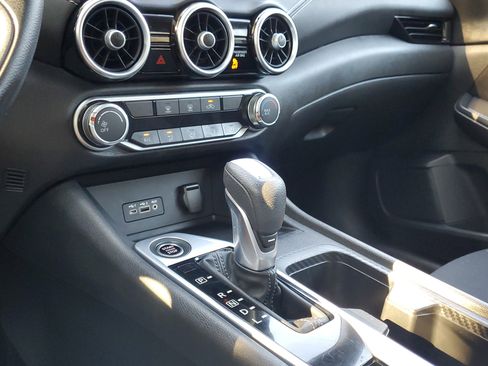 Certified 2023 Nissan Sentra SV image 24