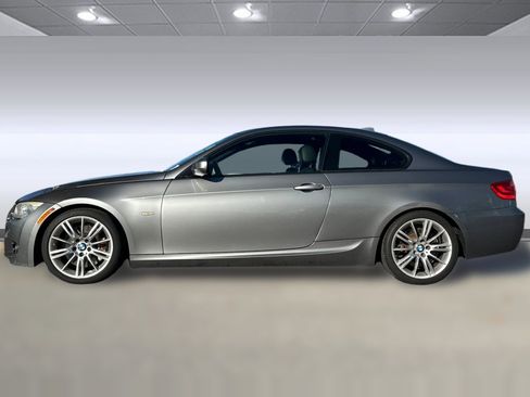 Used 2012 BMW 335i Coupe image 2
