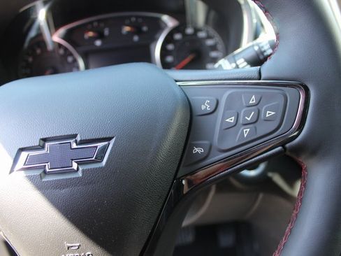 Used 2024 Chevrolet Equinox RS image 28