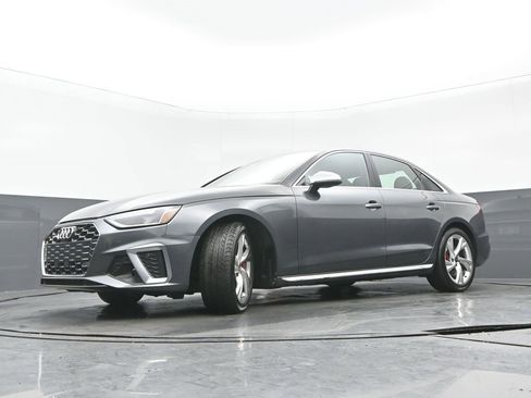 Used 2021 Audi S4 Premium Plus w/ Premium Plus Package image 29