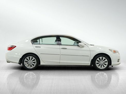 Used 2014 Honda Accord Touring image 6