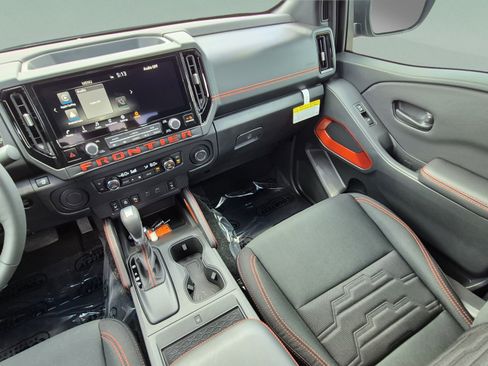 New 2026 Nissan Frontier Pro-X w/ Pro-X Convenience Package RWD image 14