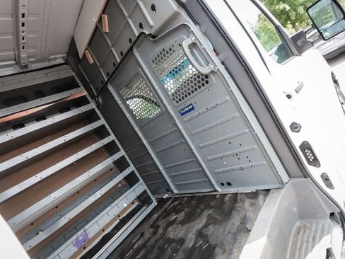 Used 2021 Nissan NV 3500 SV RWD image 24