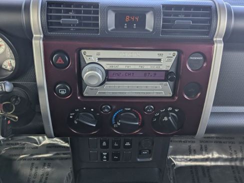 Used 2007 Toyota FJ Cruiser 4WD image 19