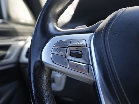 Used 2019 BMW 750i xDrive image 46