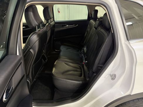 Used 2023 Lincoln Nautilus AWD w/ Premium Package image 24