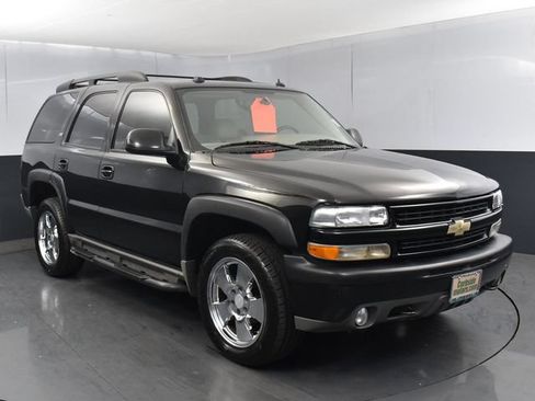 Used 2005 Chevrolet Tahoe Z71 w/ Preferred Equipment Group AWD/4WD image 2