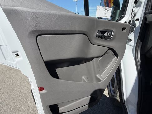 New 2026 Ford Transit 150 Low Roof w/ Load Area Protection Package RWD image 17