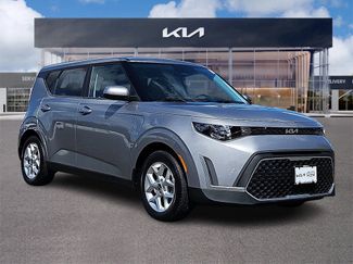 Certified 2023 Kia Soul LX w/ LX Technology Package image 1