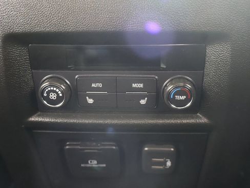 Used 2024 Chevrolet Traverse High Country w/ LPO, Cargo Package AWD/4WD image 60