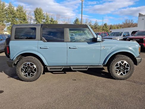 Used 2023 Ford Bronco Outer Banks image 7