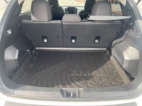 Used 2024 Subaru Crosstrek 2.0i Premium image 9