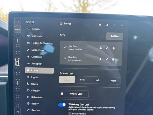 Used 2022 Tesla Model S image 25