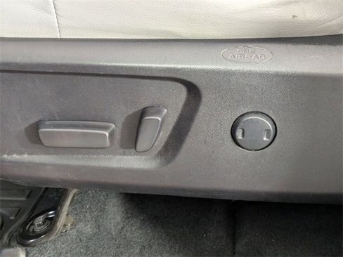 Used 2021 Toyota Tundra Limited w/ Limited Premium Package image 14