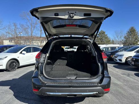 Used 2019 Nissan Rogue SV image 26