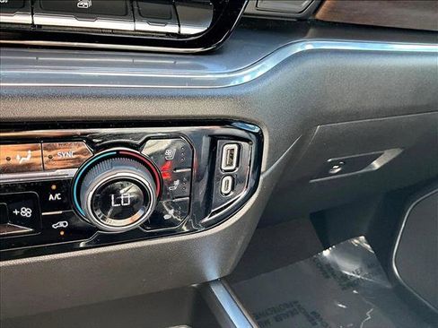 Certified 2024 Chevrolet Silverado 1500 High Country image 22