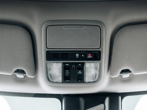 Used 2018 Honda Odyssey Elite image 37