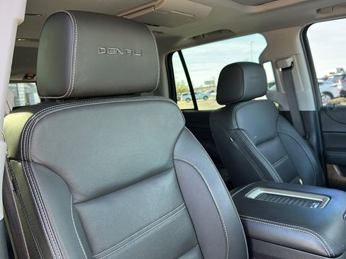 Used 2020 GMC Yukon Denali image 27