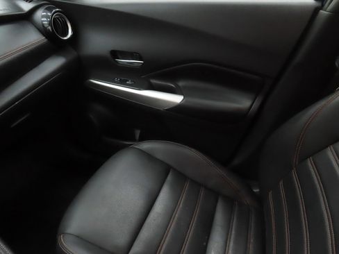 Used 2018 Nissan Kicks SR w/ Premium Package FWD image 19