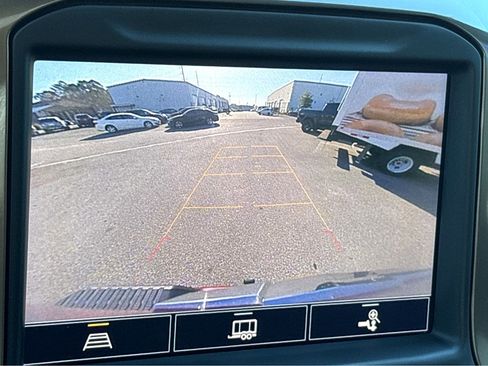 Used 2022 Chevrolet Silverado 1500 High Country image 10