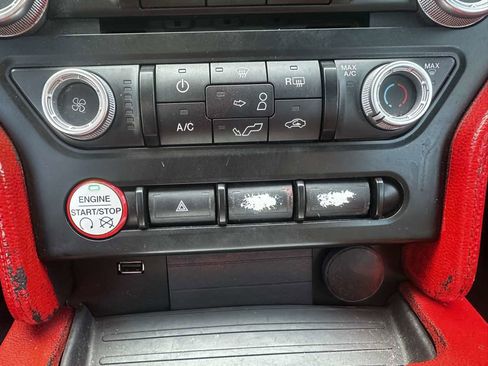 Used 2015 Ford Mustang Convertible w/ Equipment Group 051A image 29