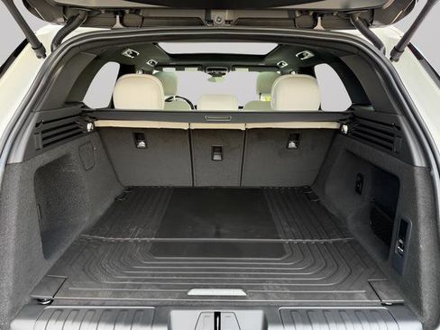 New 2026 Land Rover Range Rover Sport SE image 11